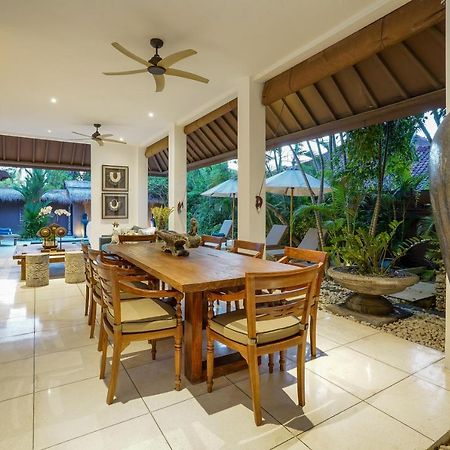 Asrina Villa'S Seminyak Kültér fotó